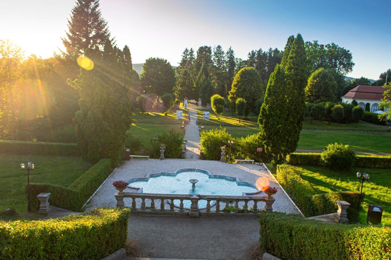 Epic House Valea Avrigului Villa Buitenkant foto